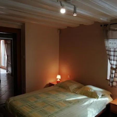 Holiday home Au Calme Avec 2 Chambres, Terrasse, Jardin, Bbq Et Parking Inclus A - Fr-1-744-42