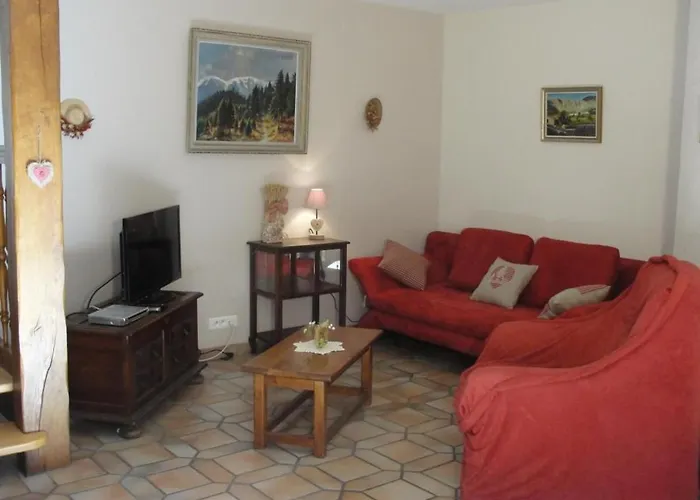 Au Calme Avec 2 Chambres, Terrasse, Jardin, Bbq Et Parking Inclus A - Fr-1-744-42 شقة